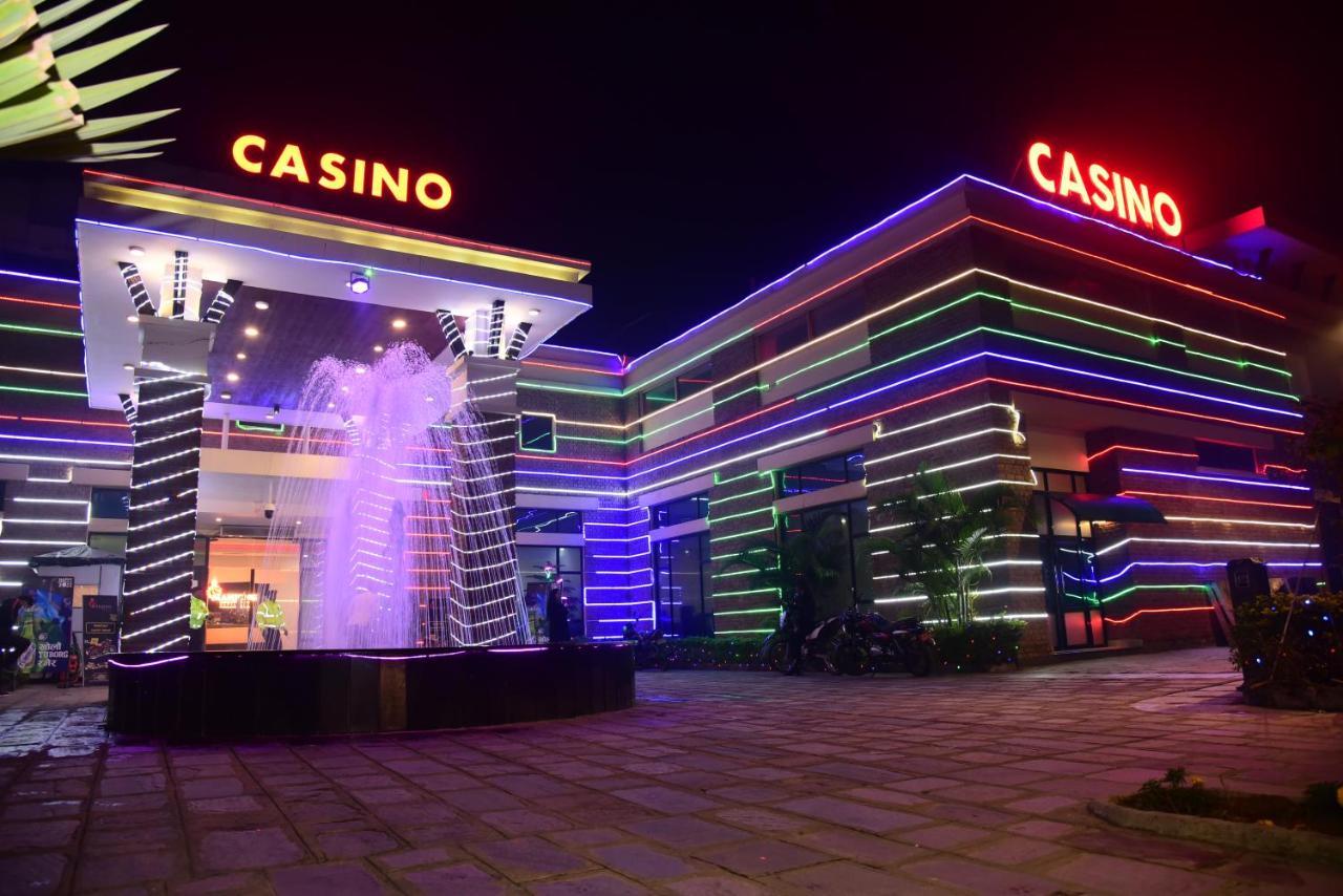 Soaltee Westend Premier Nepālganj Esterno foto